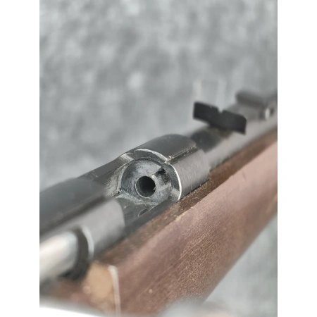 Ussfeller & Gopfert 22lr z 1971 roku